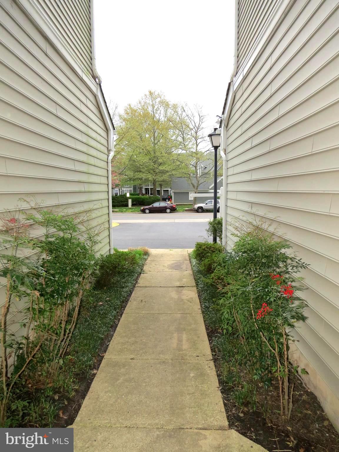 HAMPSHIRE HALL CONDO - Residential