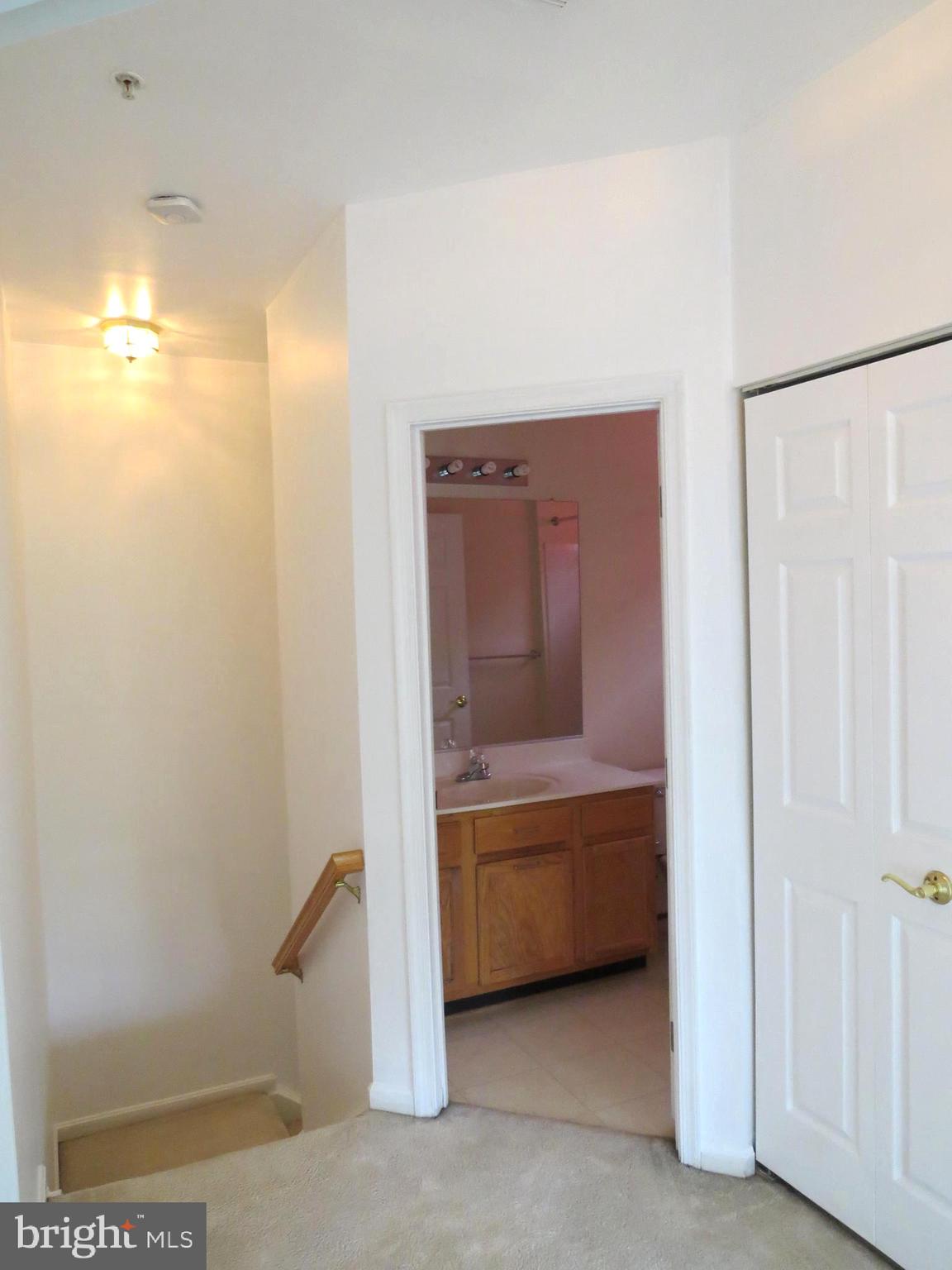 HAMPSHIRE HALL CONDO - Residential