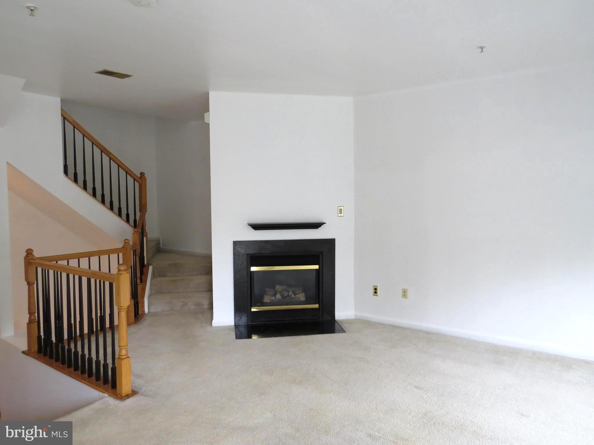 HAMPSHIRE HALL CONDO - Residential