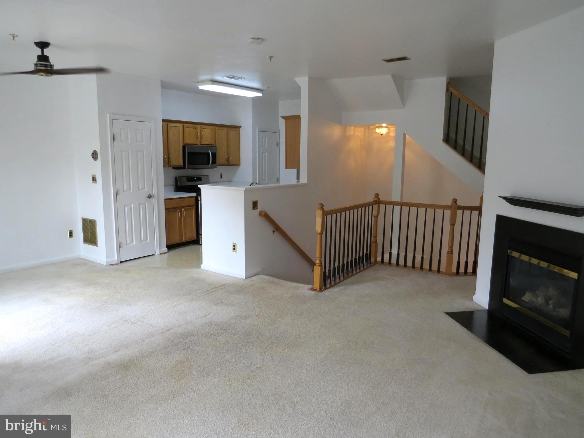 HAMPSHIRE HALL CONDO - Residential