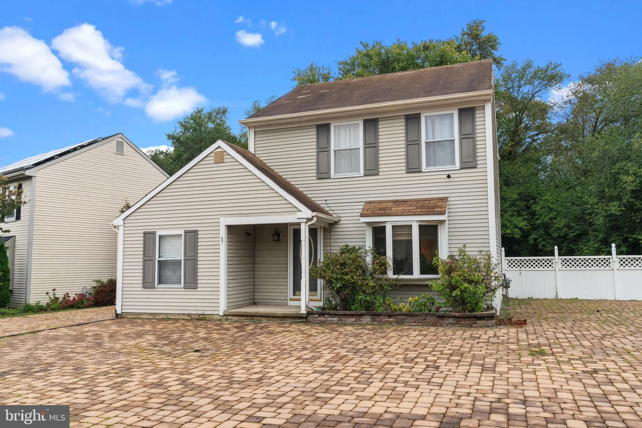 Sicklerville, New Jersey 08081, United States, 3 Bedrooms Bedrooms, ,2 BathroomsBathrooms,Residential,Active,216668