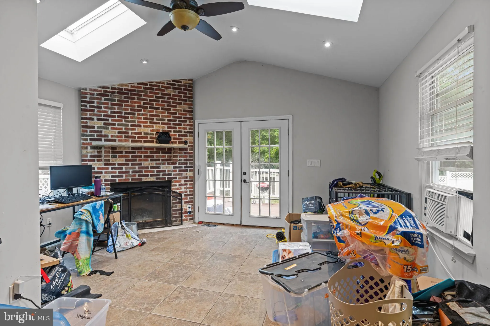 Sicklerville, New Jersey 08081, United States, 3 Bedrooms Bedrooms, ,2 BathroomsBathrooms,Residential,Active,216668