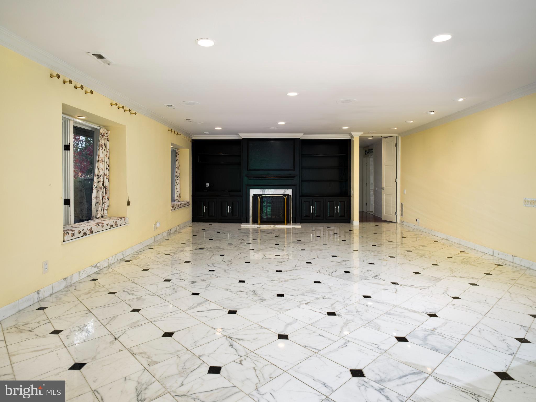 HERMITAGE - Residential