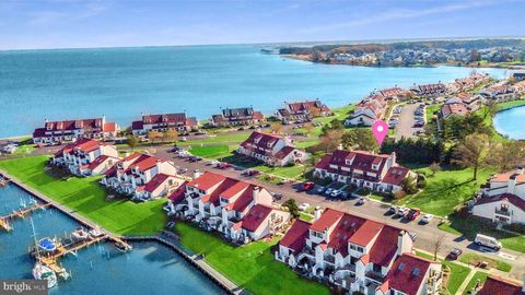 8 QUEEN VICTORIA WAY E CHESTER MD 21619