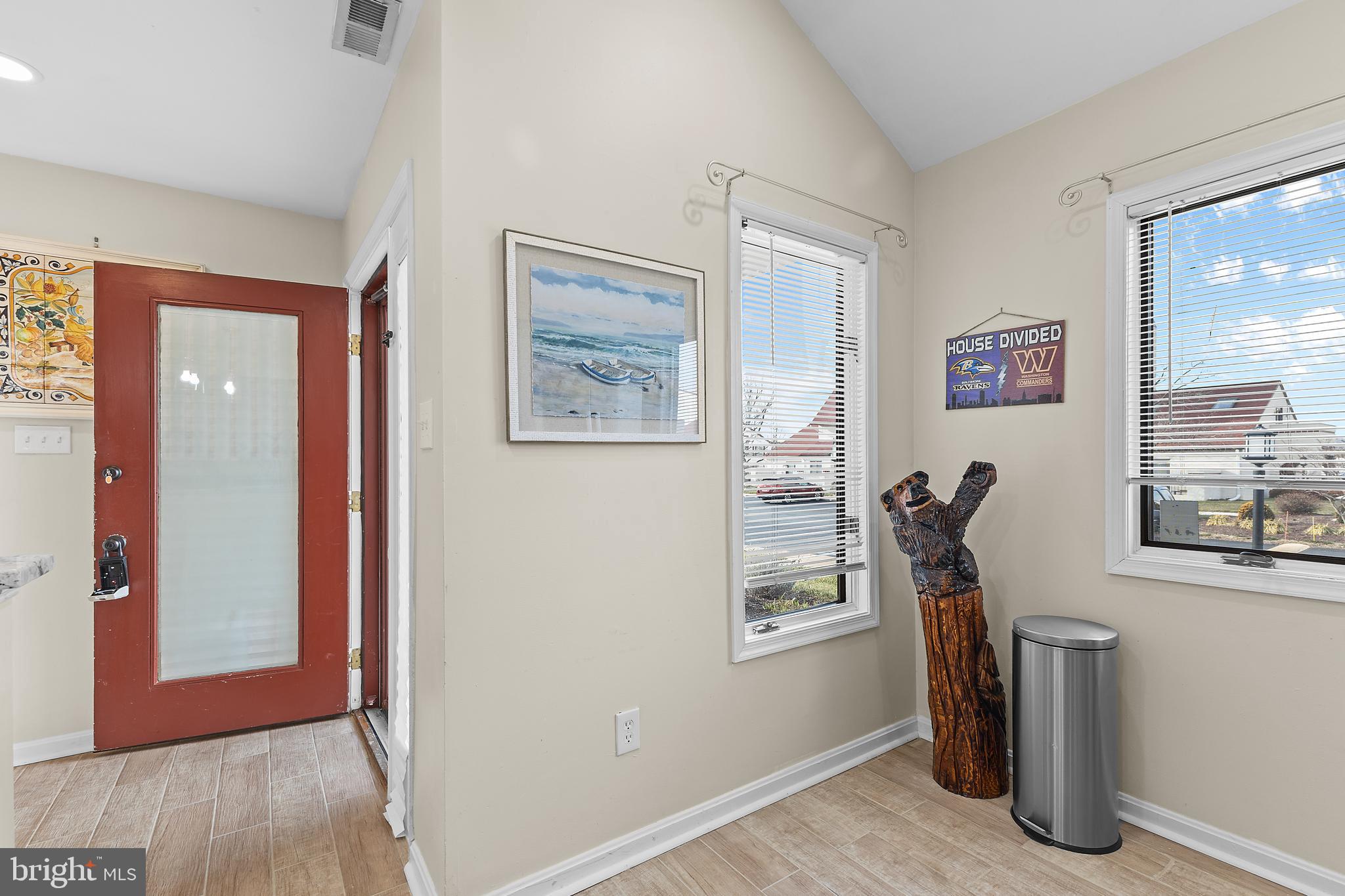 QUEENS LANDING - Residential