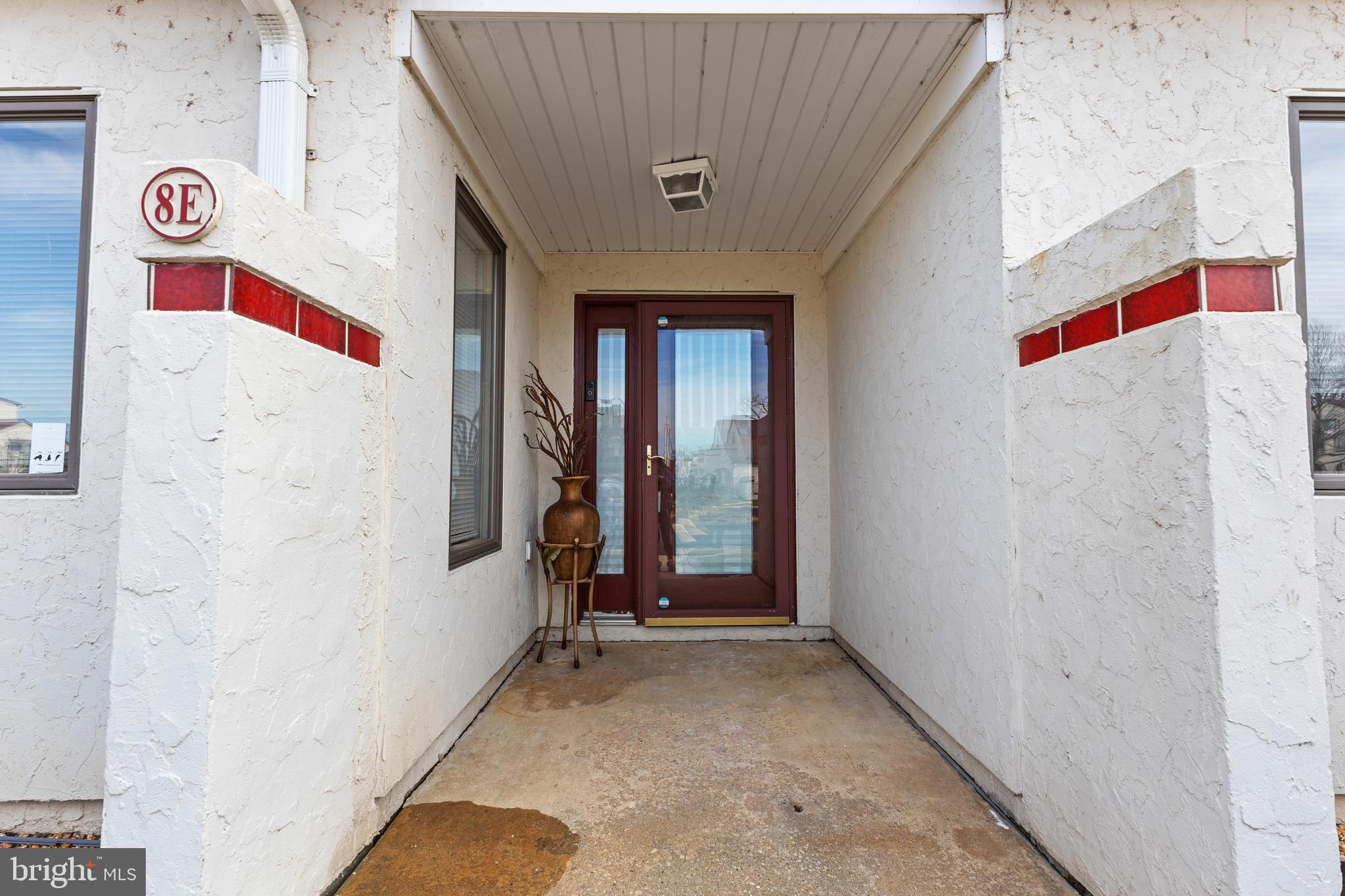 QUEENS LANDING - Residential