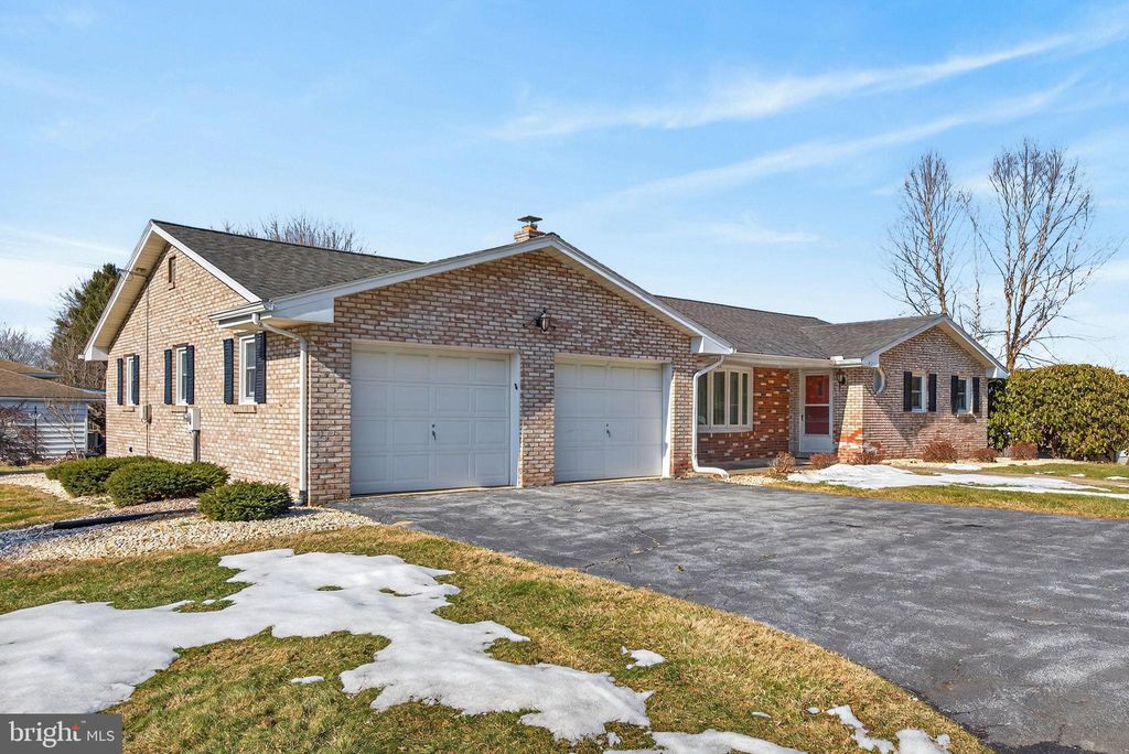 Photo of 111 Park Street, LEBANON, PA 17042 (MLS # PALN2024894)