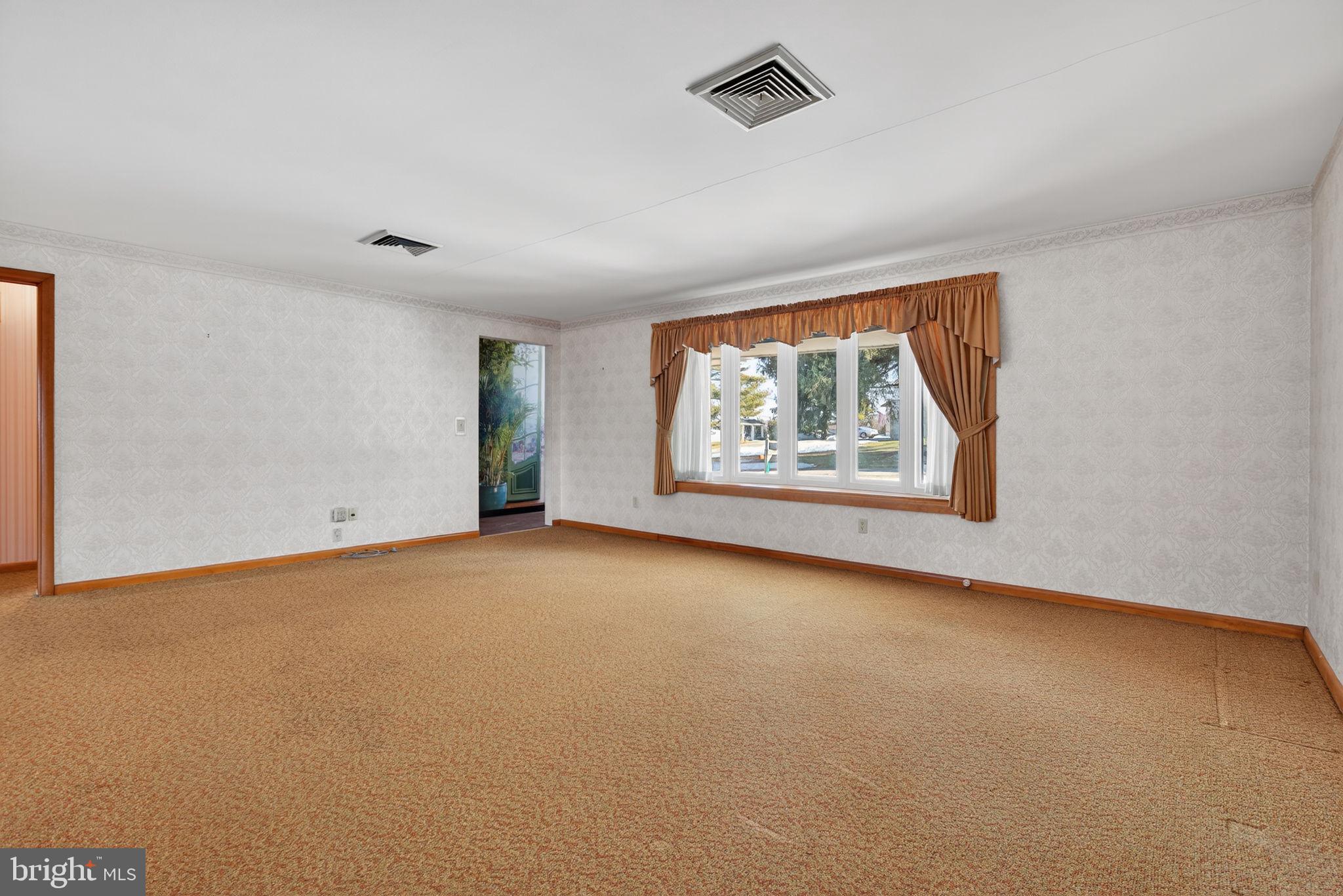 KARINCHVILLE - Residential