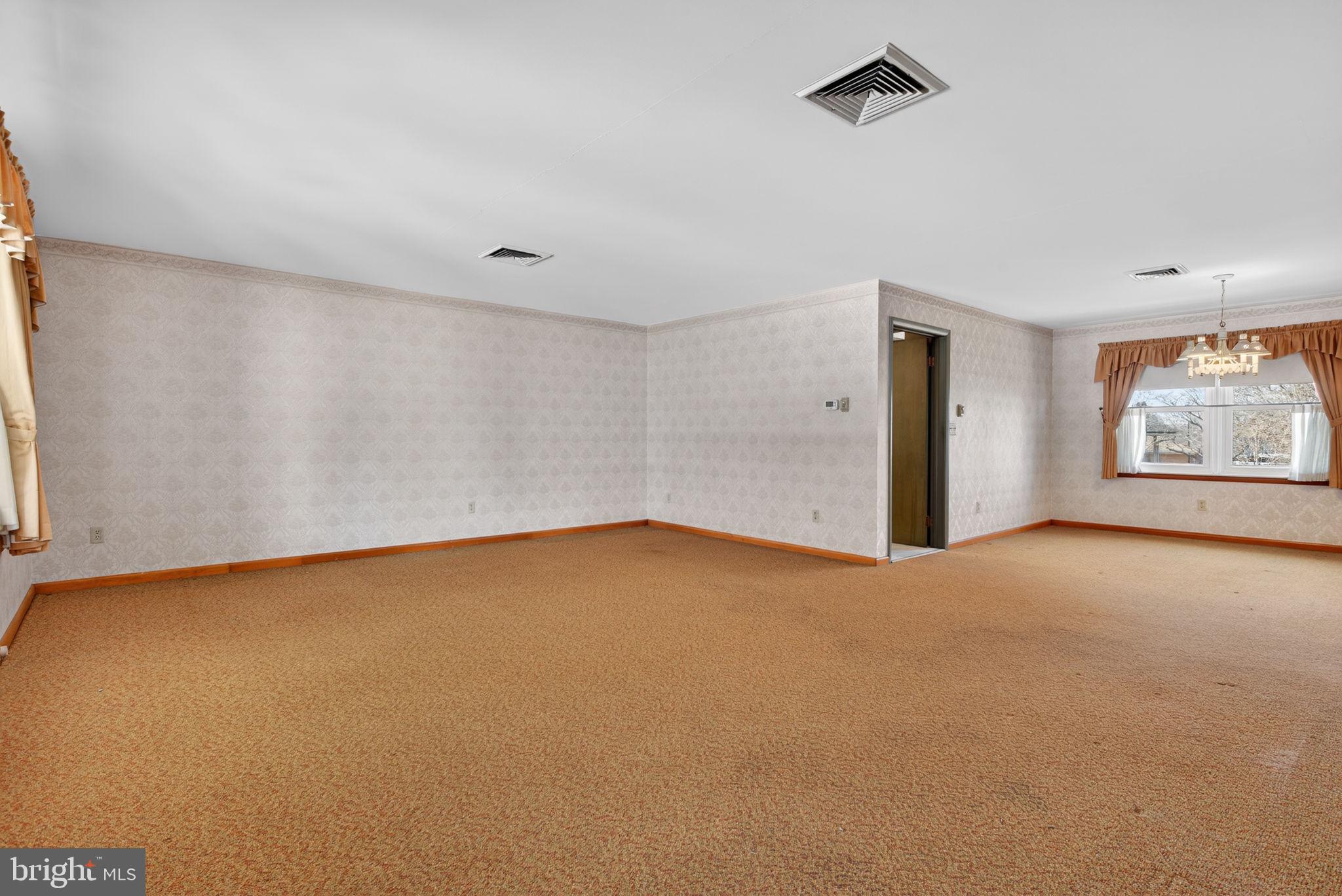 KARINCHVILLE - Residential