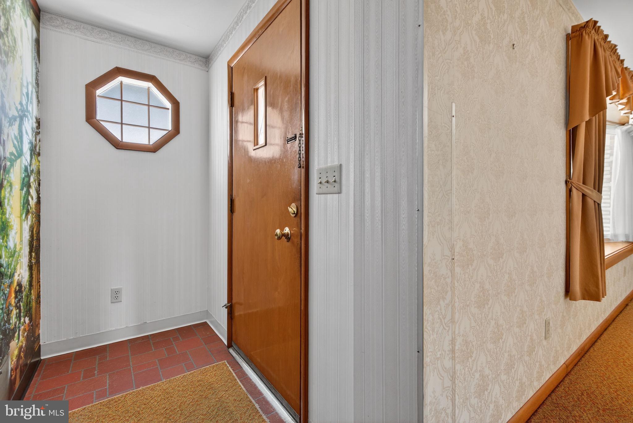 KARINCHVILLE - Residential