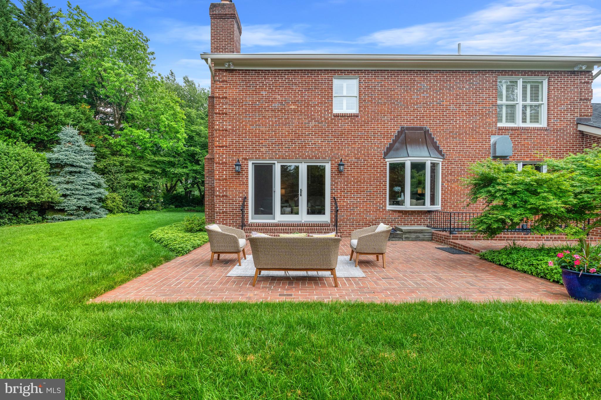 CONDON MANOR OF MCLEAN - Residential