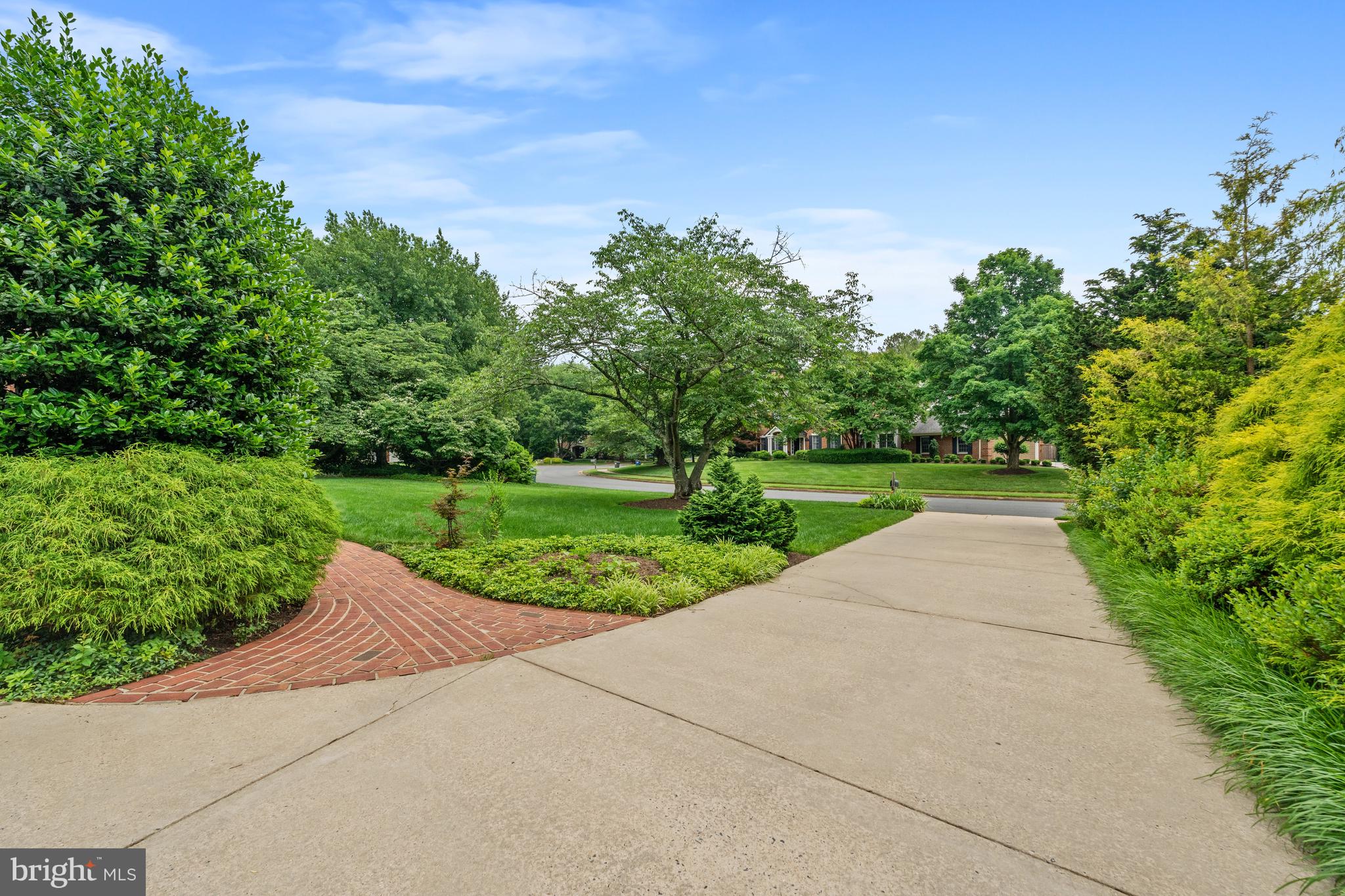 CONDON MANOR OF MCLEAN - Residential