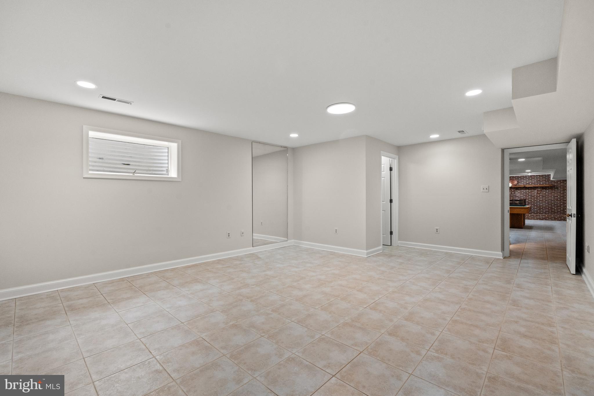 CONDON MANOR OF MCLEAN - Residential