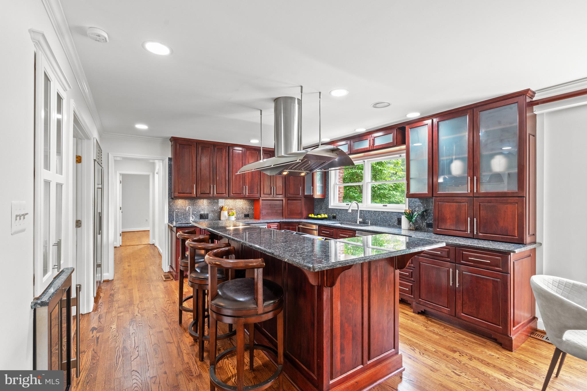 CONDON MANOR OF MCLEAN - Residential