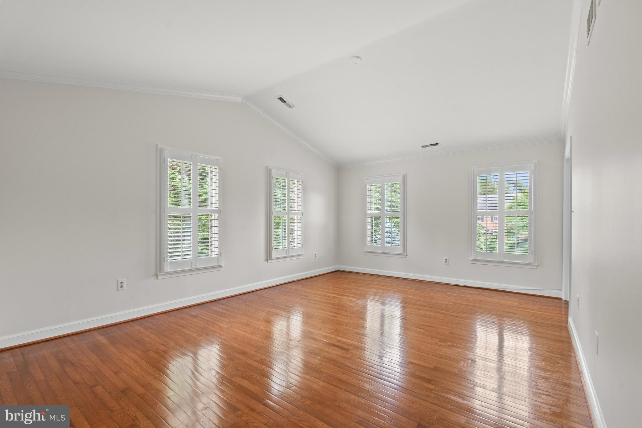 CONDON MANOR OF MCLEAN - Residential