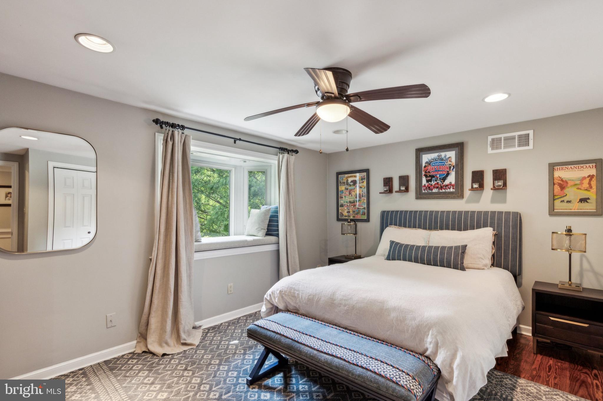 LAFAYETTE HILL - Residential