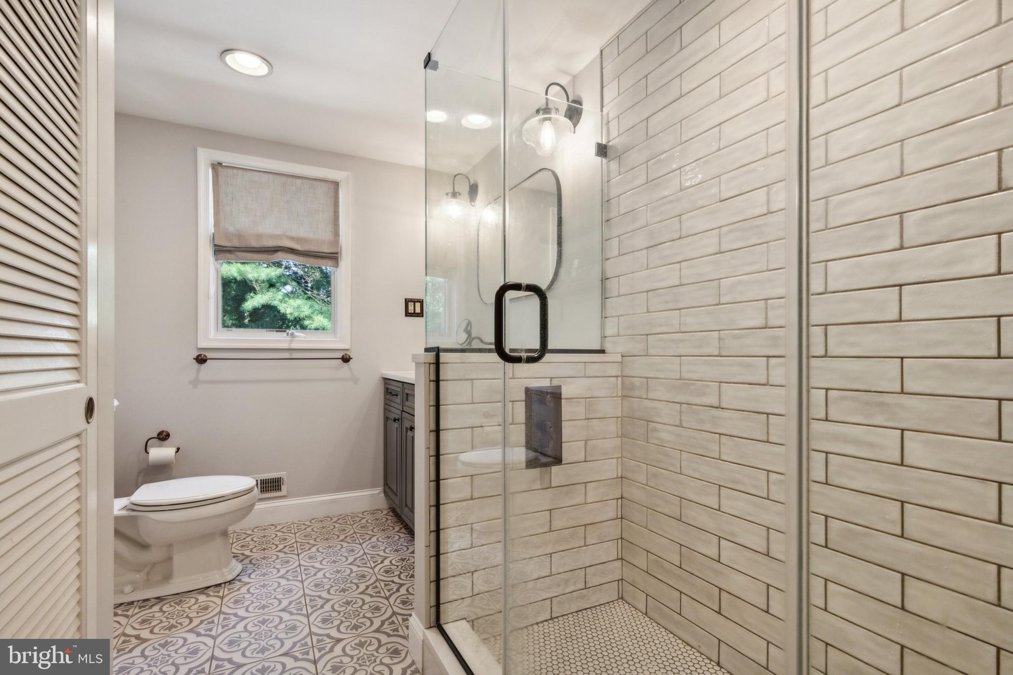 LAFAYETTE HILL - Residential