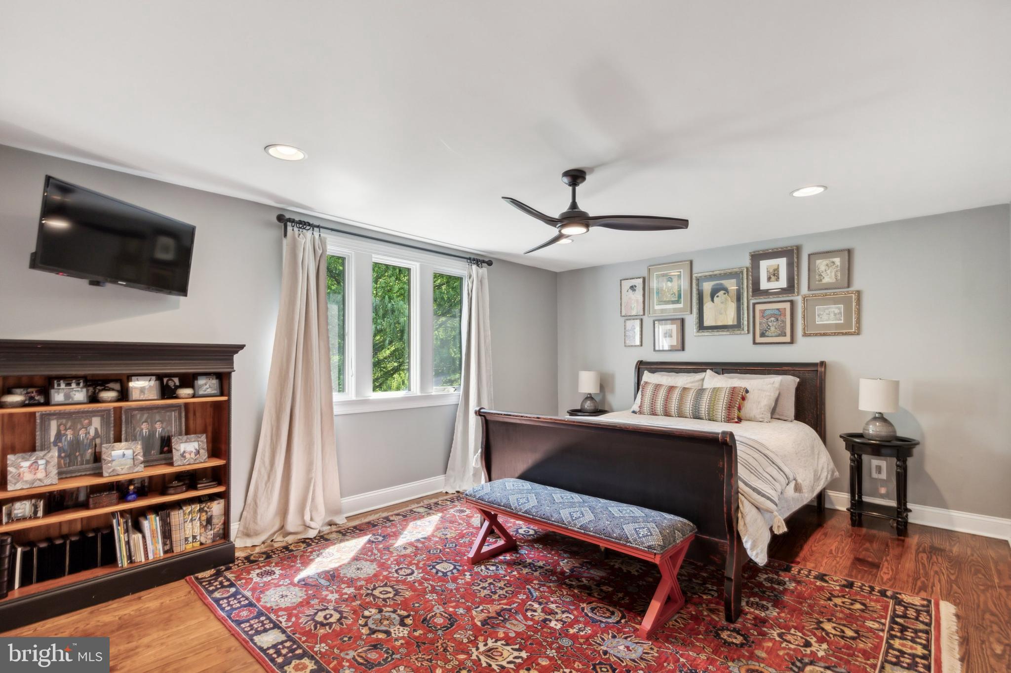 LAFAYETTE HILL - Residential