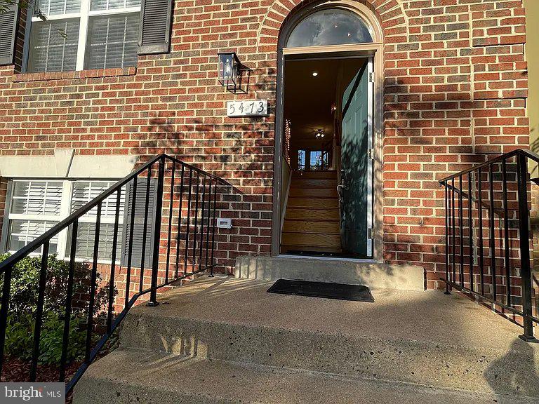 5473 MIDDLEBOURNE LANE