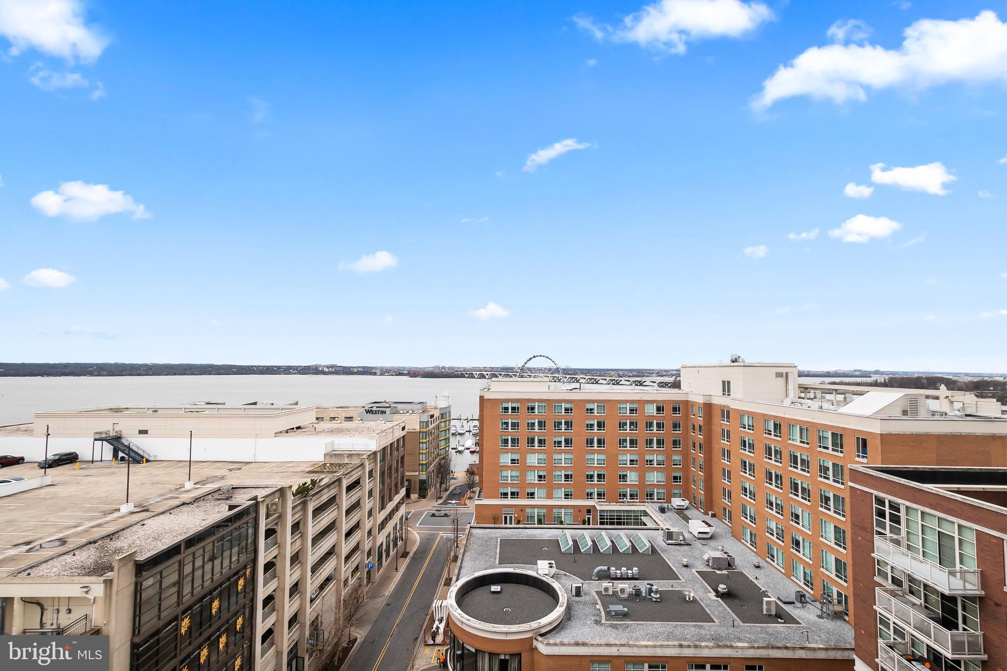 NATIONAL HARBOR - Residential Lease