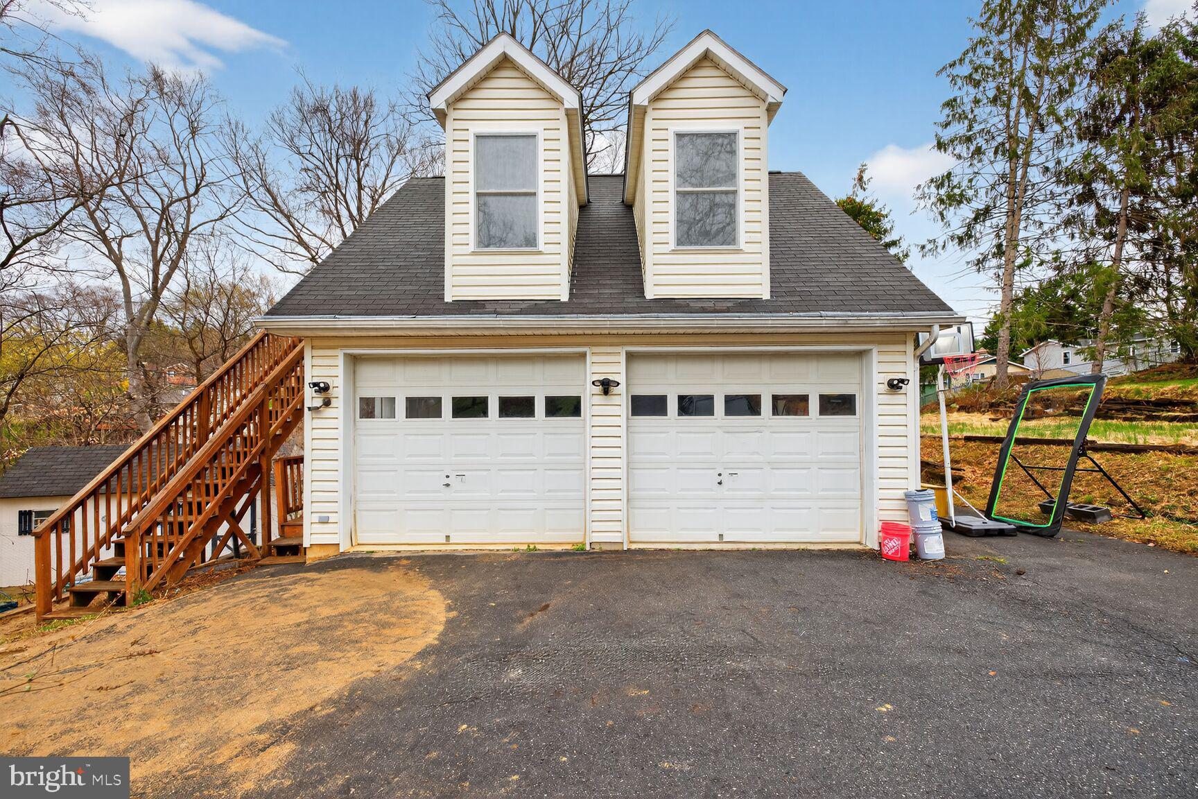 BRUNSWICK HEIGHTS - Residential