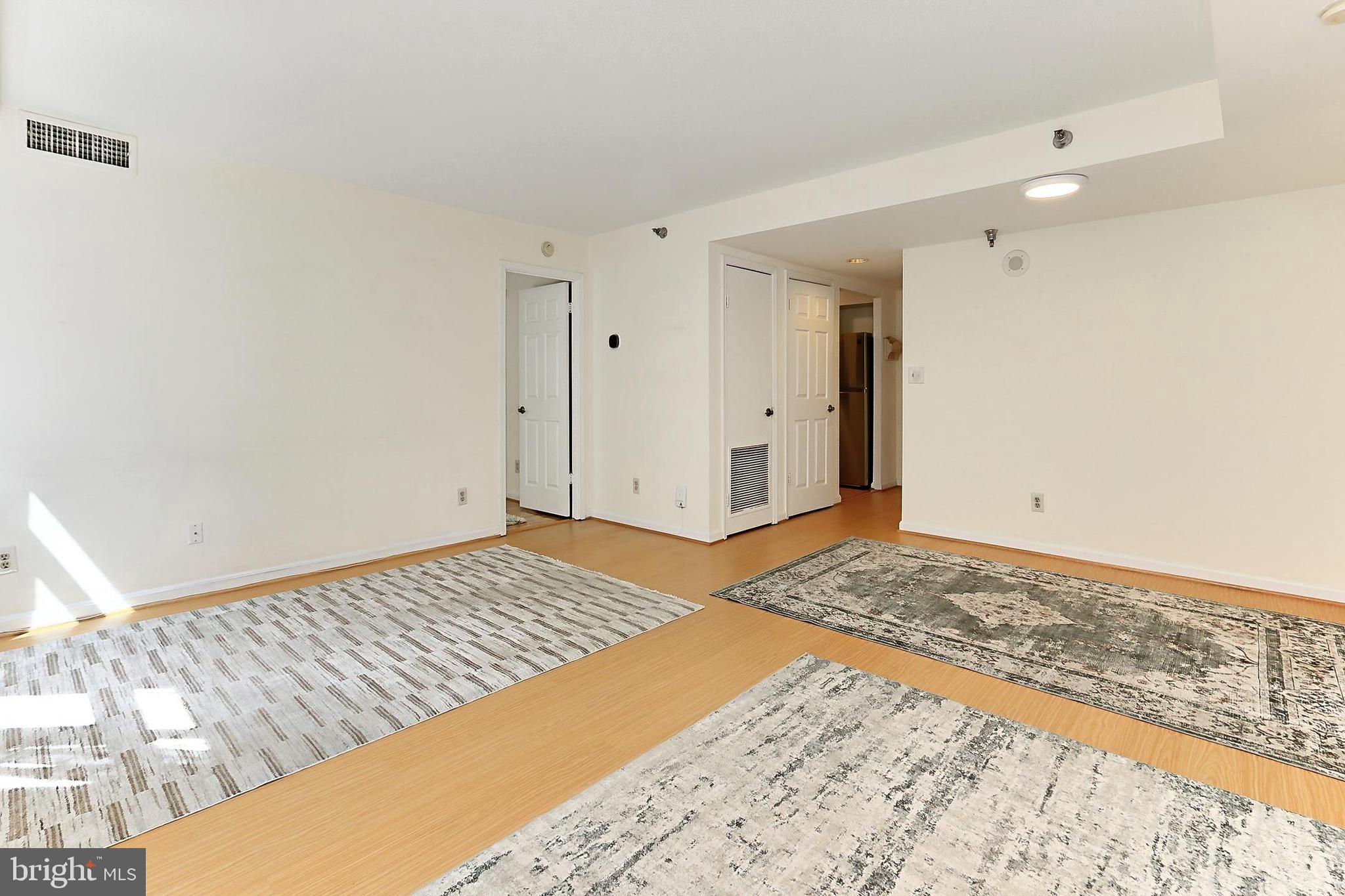 2400 CLARENDON BOULEVARD 406