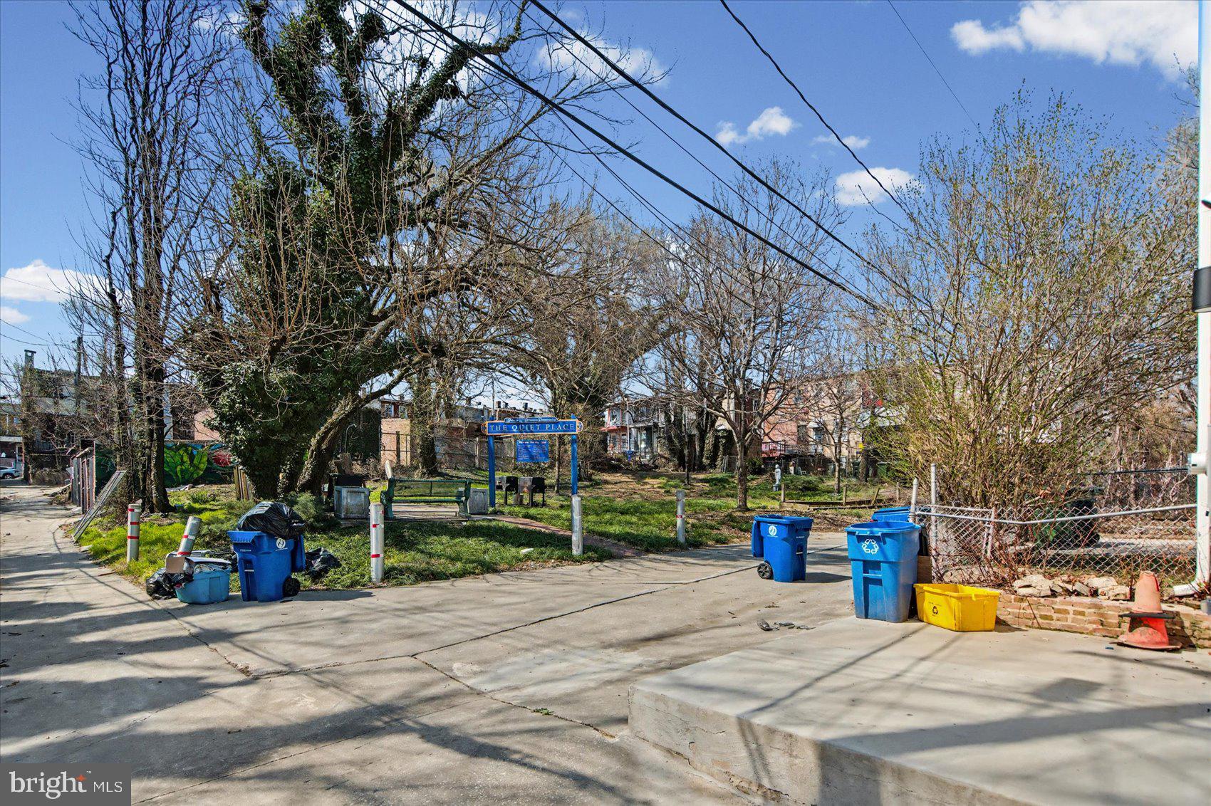 MONDAWMIN - Residential