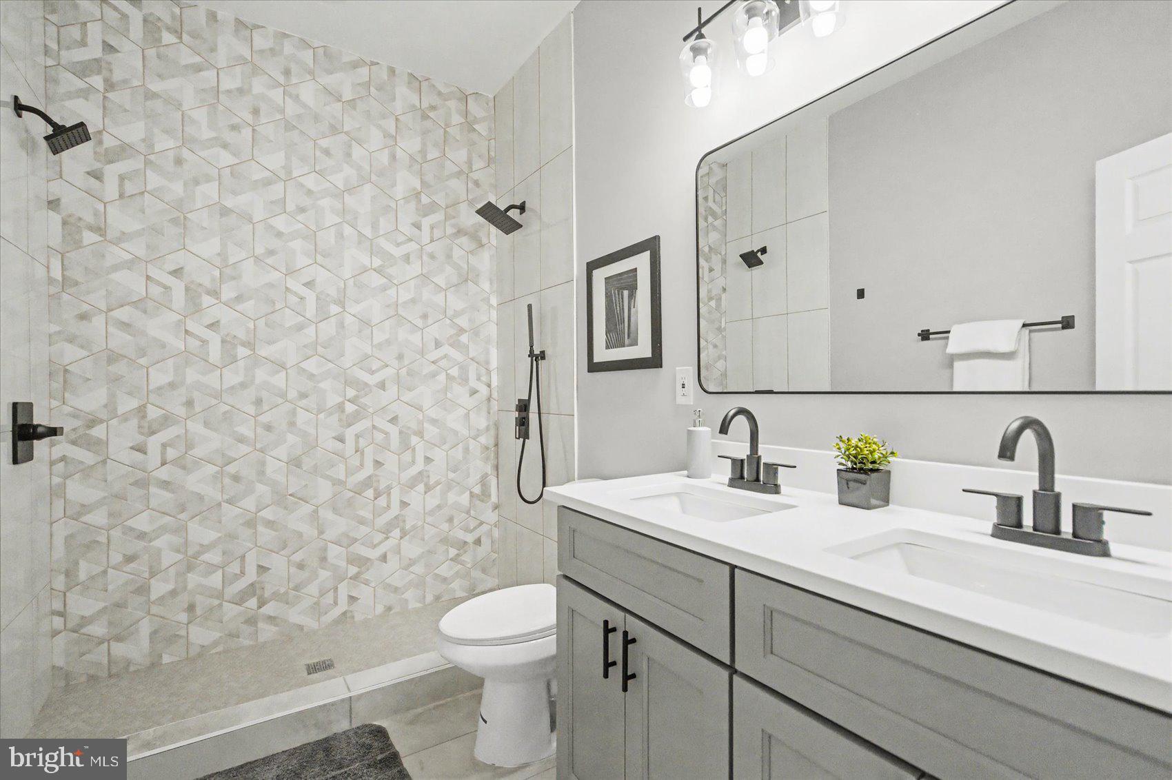 MONDAWMIN - Residential