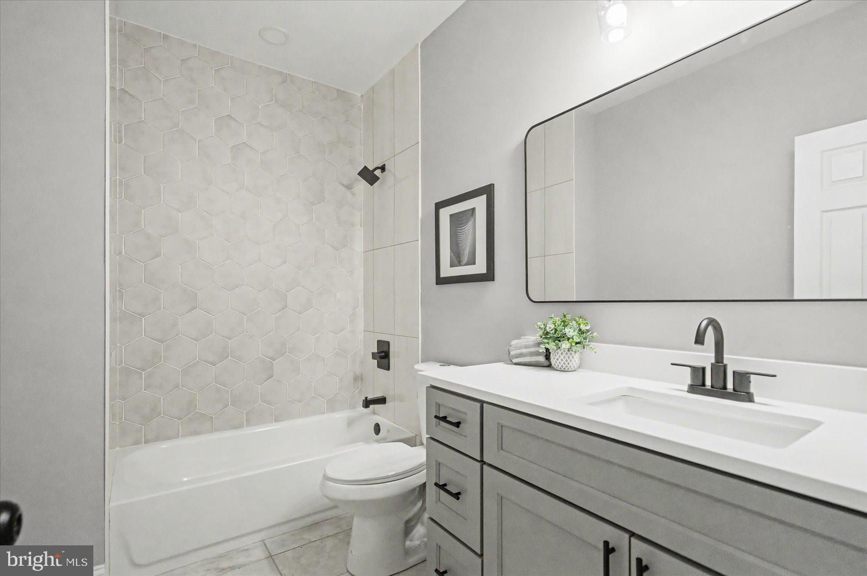 MONDAWMIN - Residential