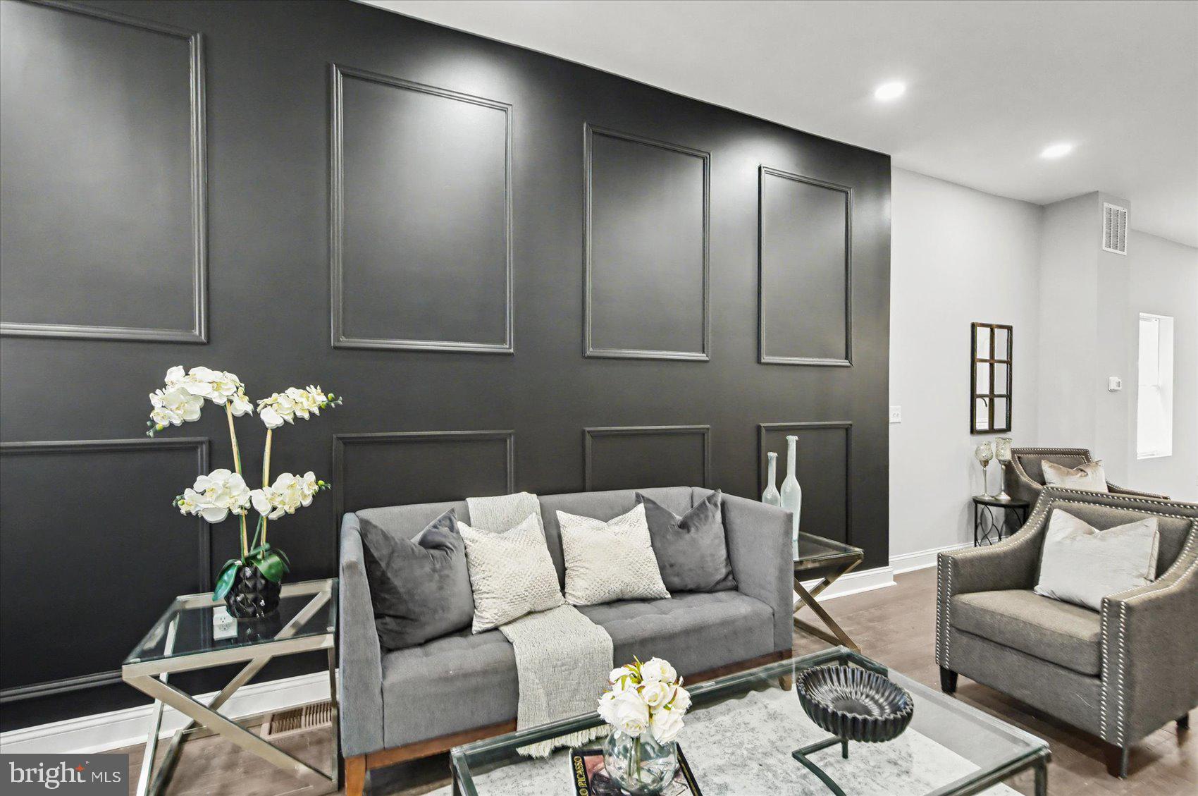 MONDAWMIN - Residential