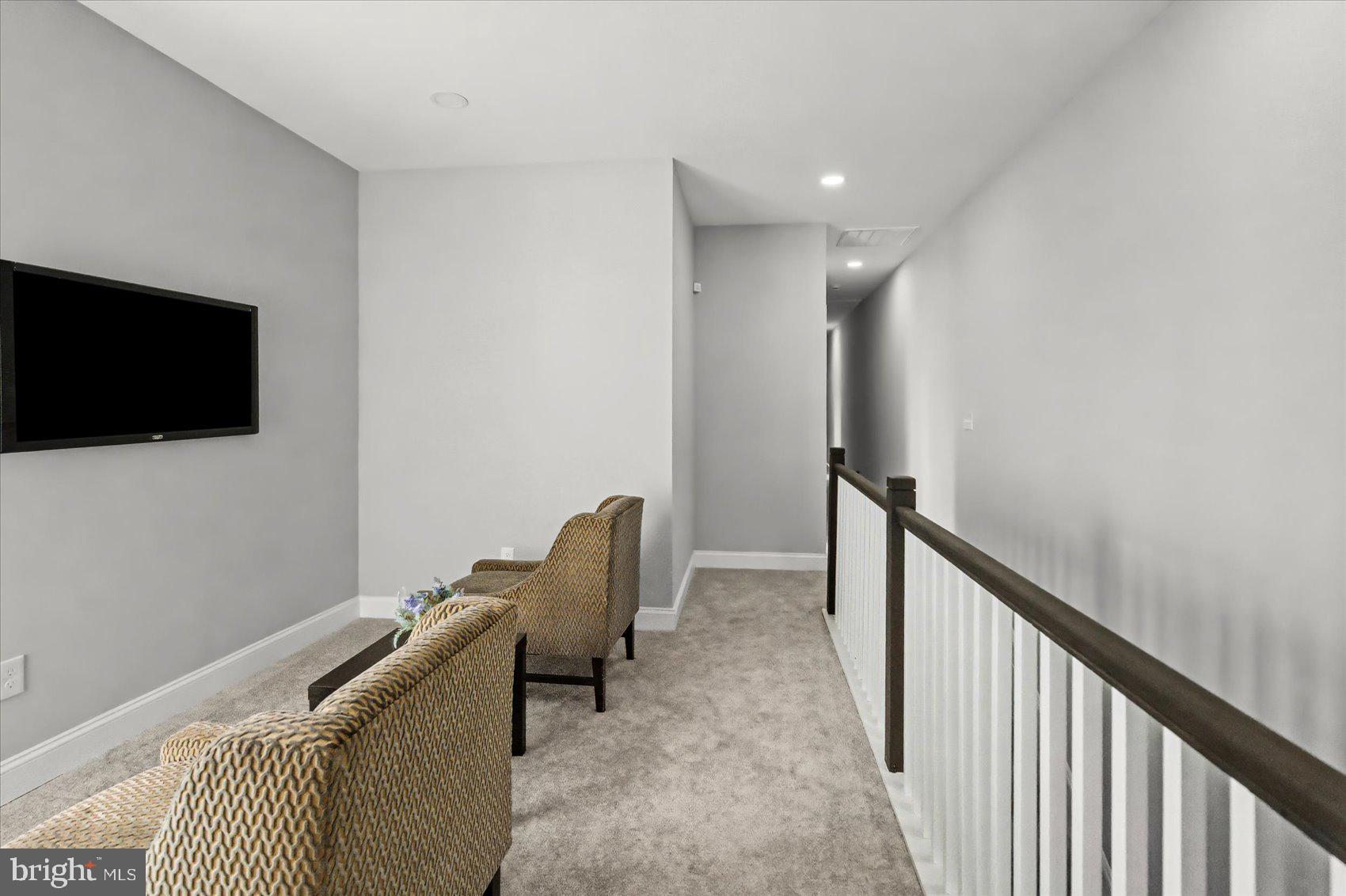 MONDAWMIN - Residential