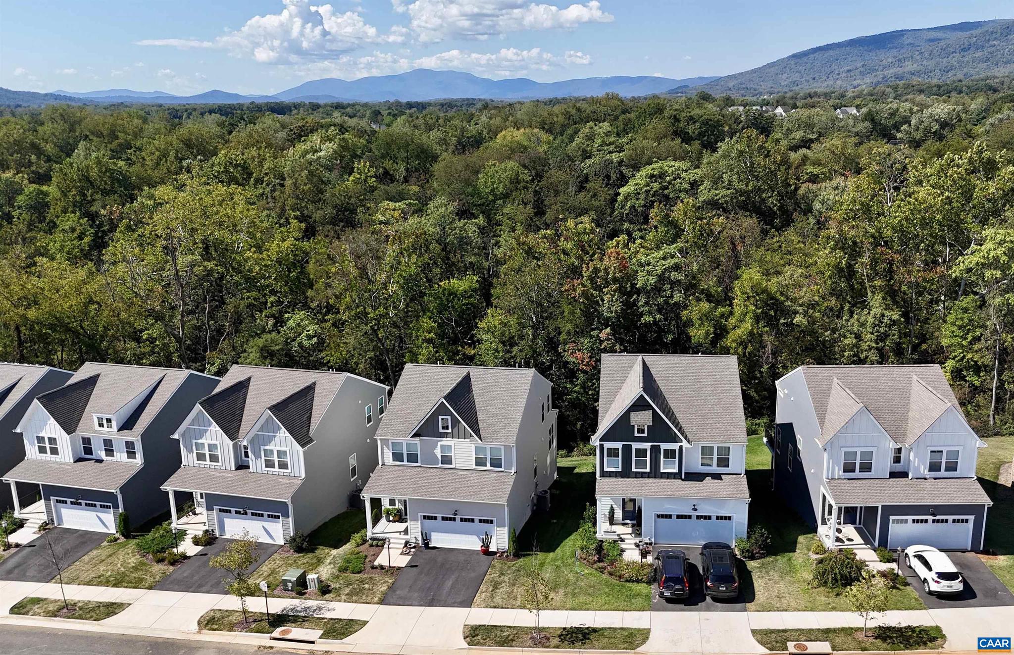 PLEASANT GREEN - Residential