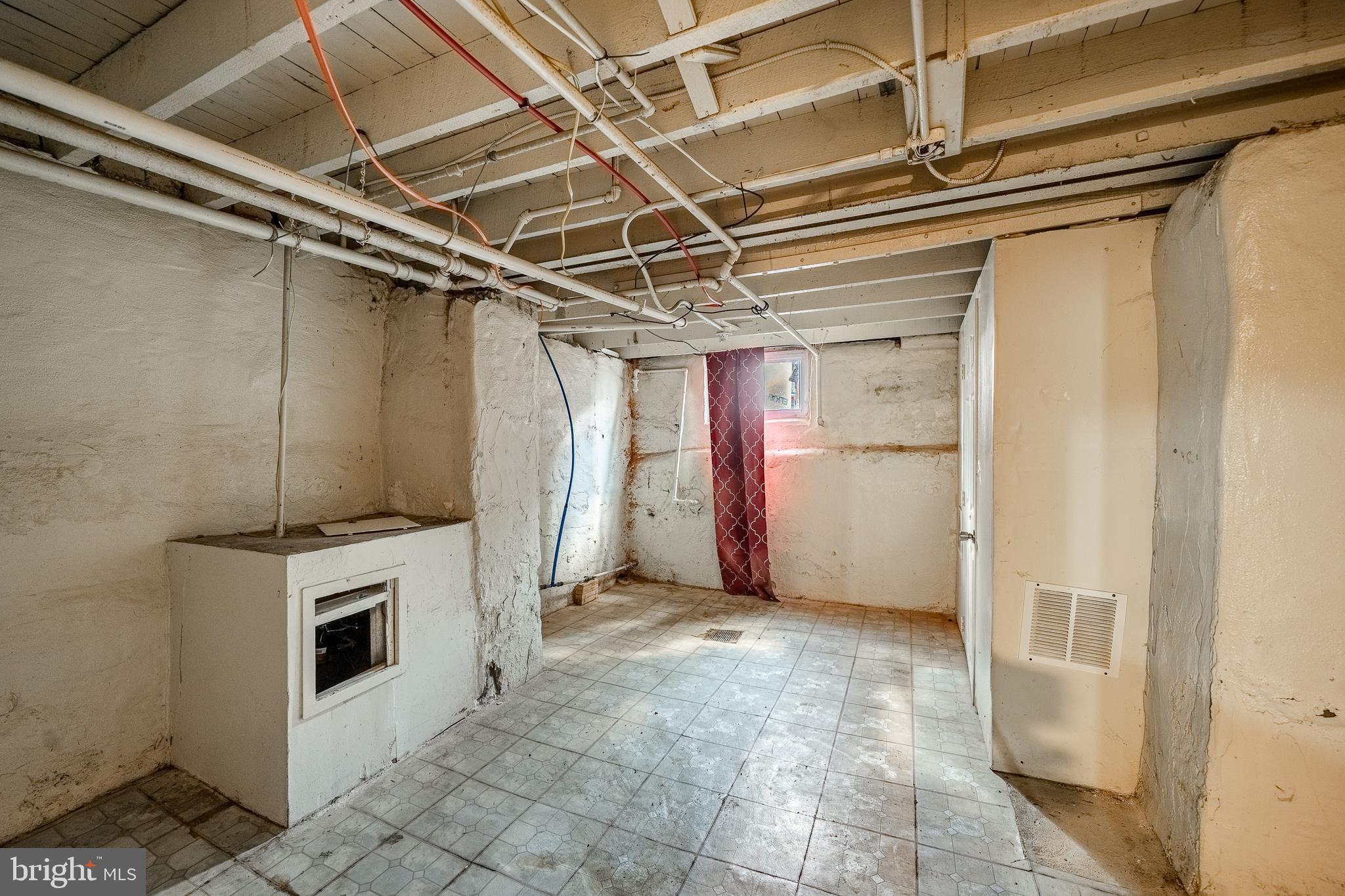 STONEHURST - Residential Lease