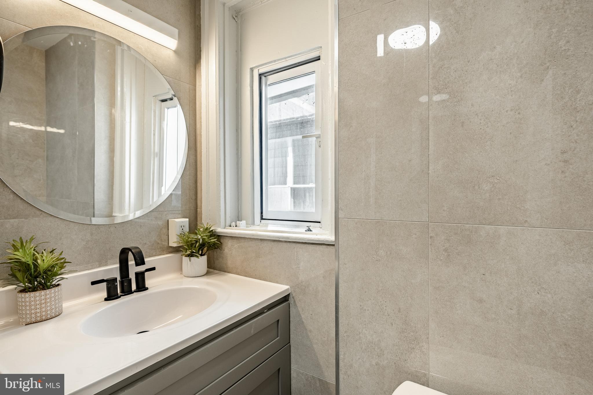 STONEHURST - Residential Lease