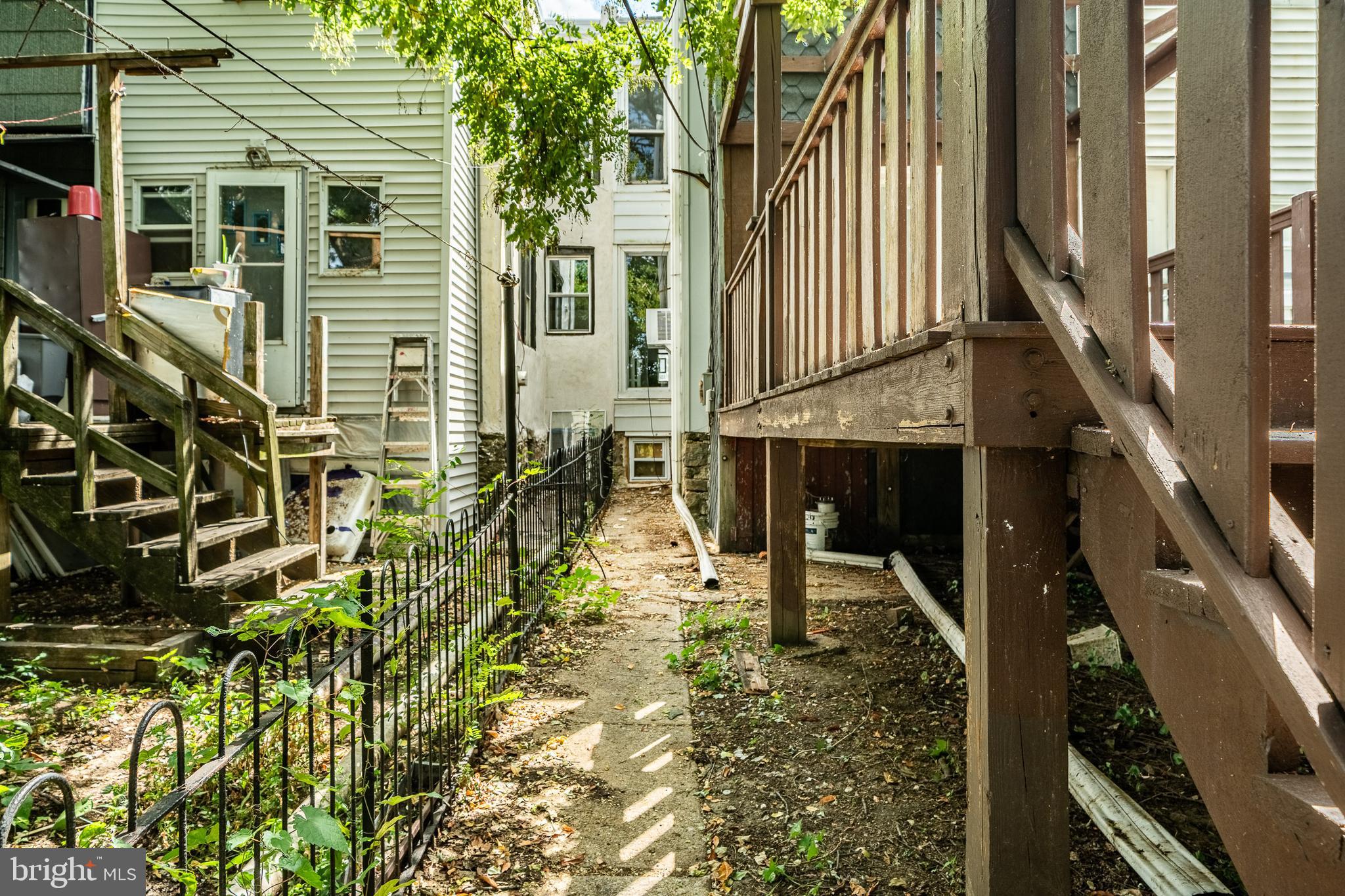 STONEHURST - Residential Lease