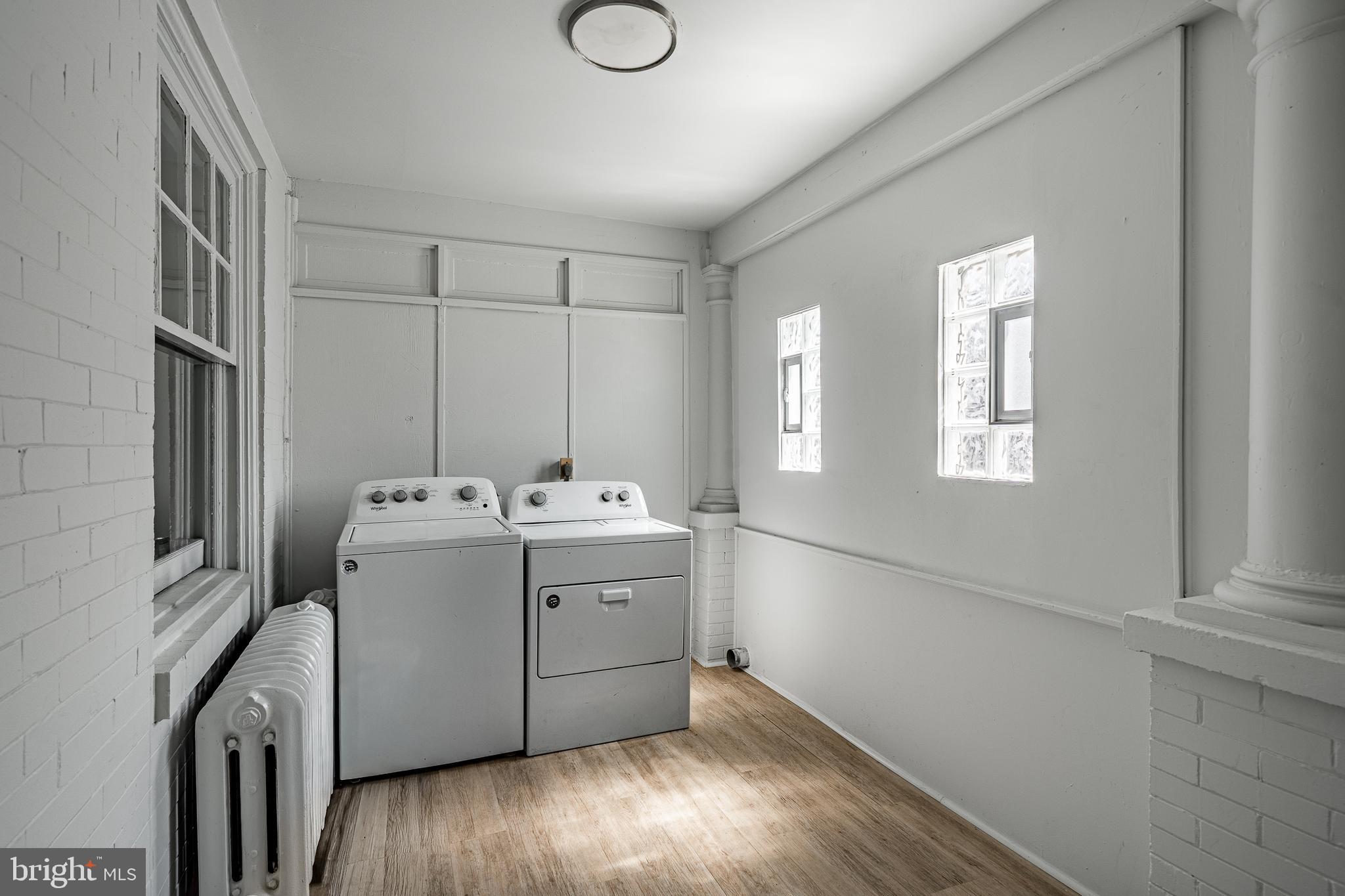 STONEHURST - Residential Lease