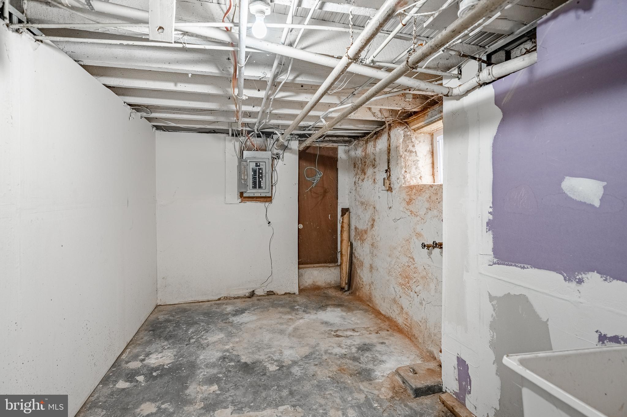 STONEHURST - Residential Lease