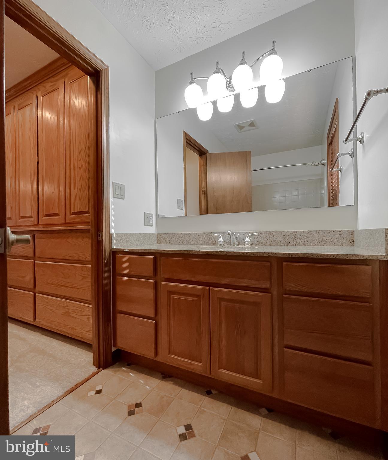 HICKORY NUT OF WILDEWOOD - Residential