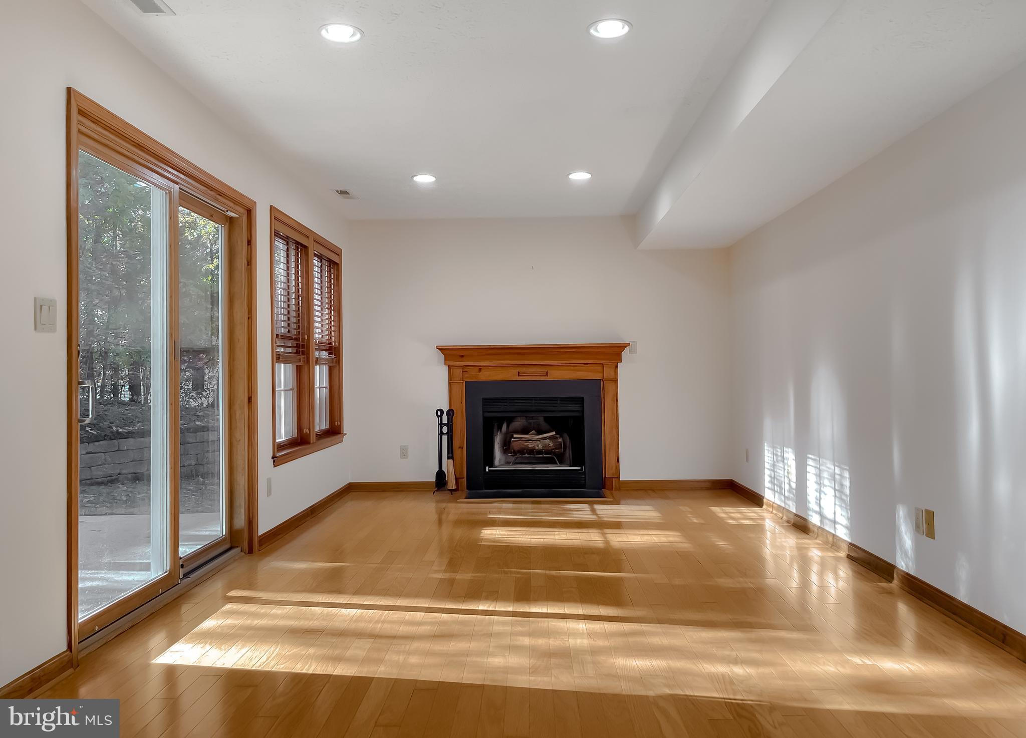 HICKORY NUT OF WILDEWOOD - Residential