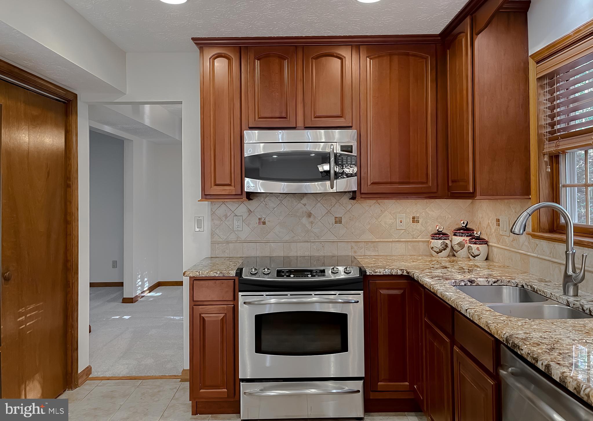 HICKORY NUT OF WILDEWOOD - Residential