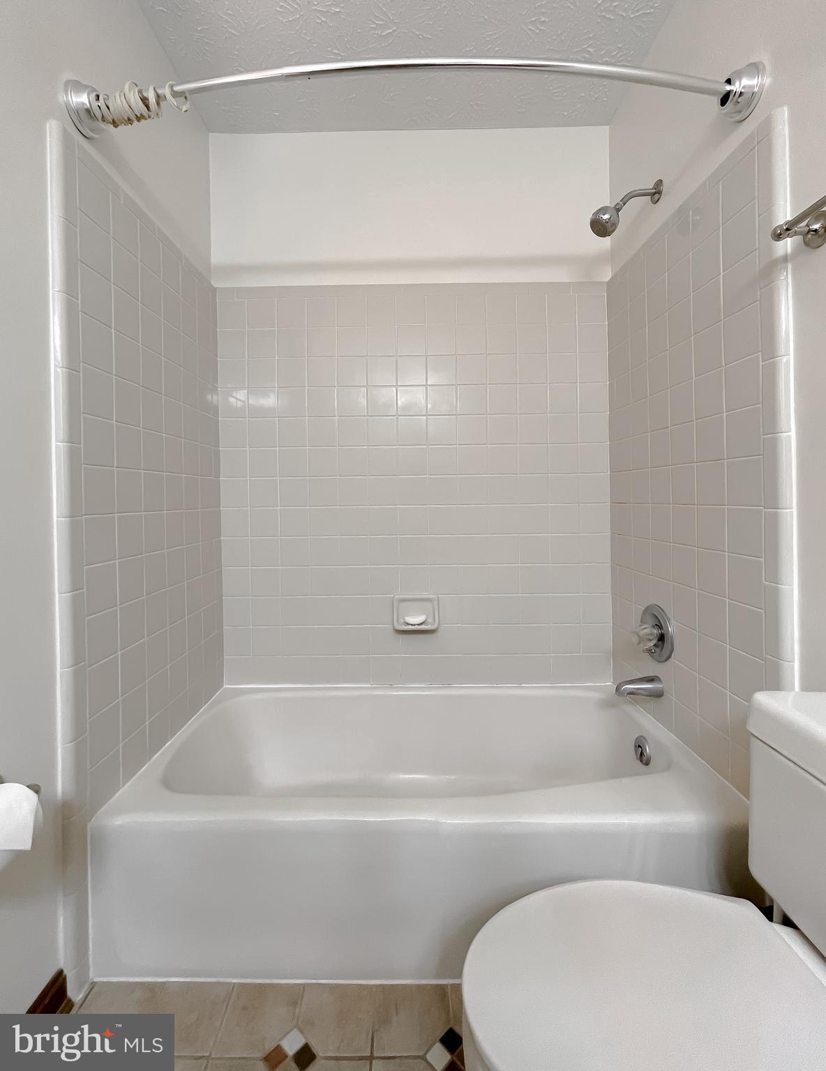 HICKORY NUT OF WILDEWOOD - Residential