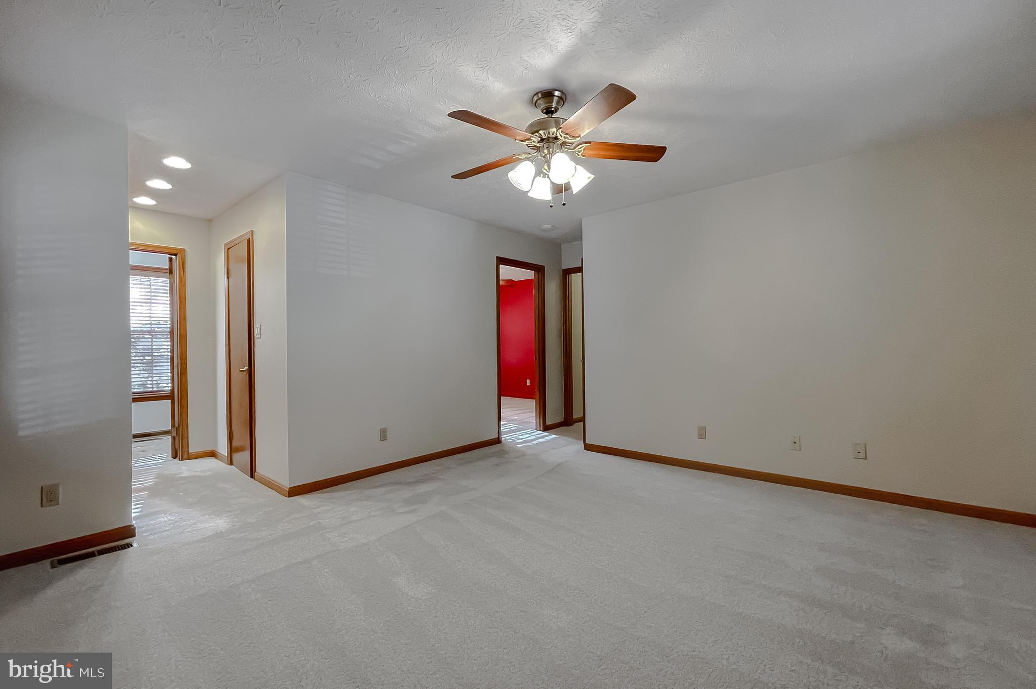 HICKORY NUT OF WILDEWOOD - Residential