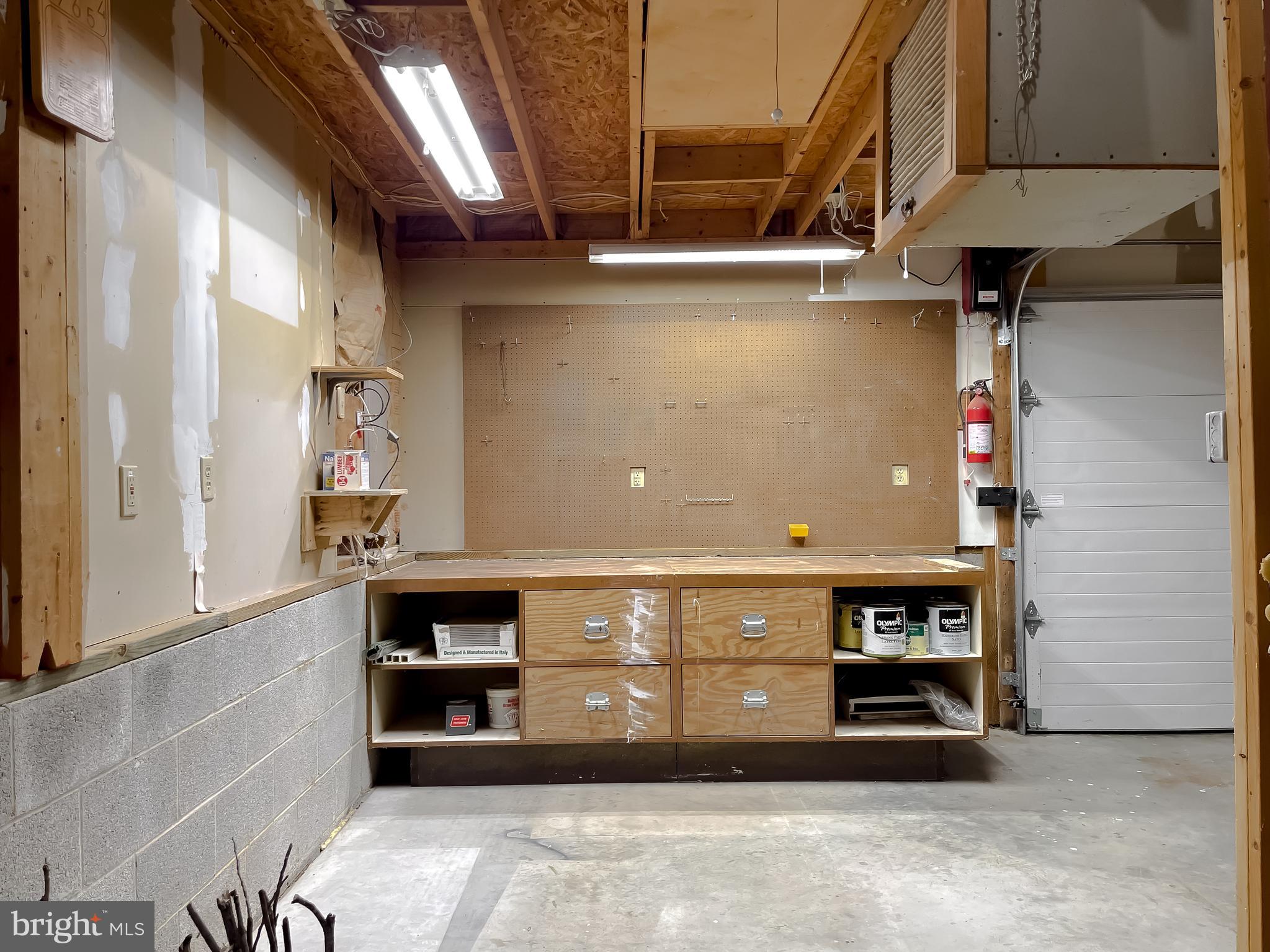 HICKORY NUT OF WILDEWOOD - Residential