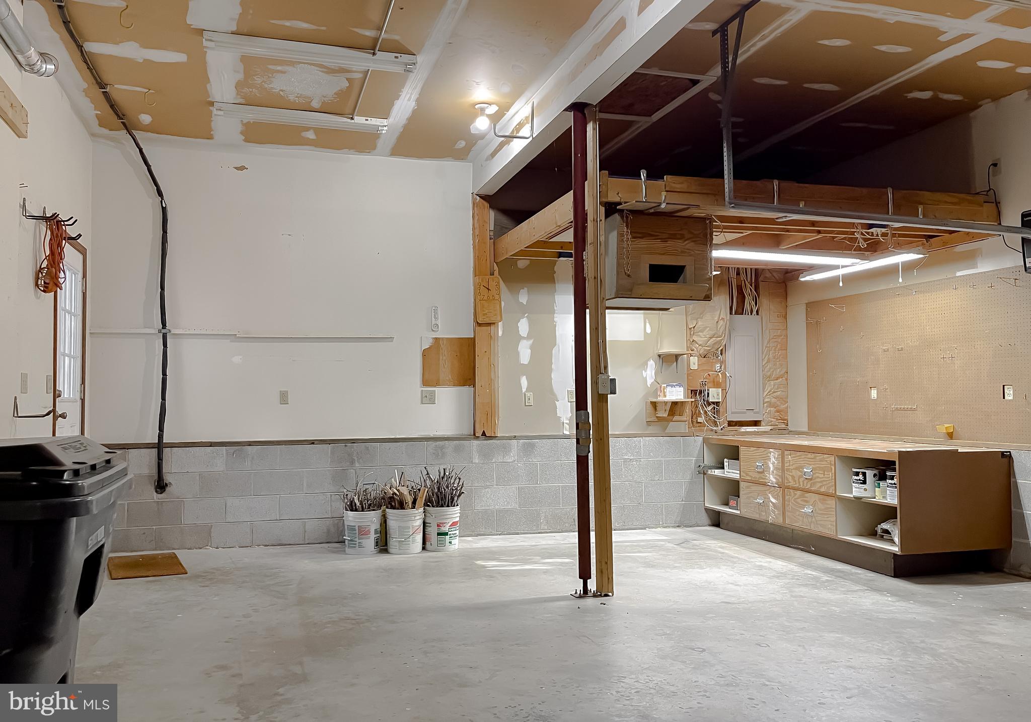 HICKORY NUT OF WILDEWOOD - Residential