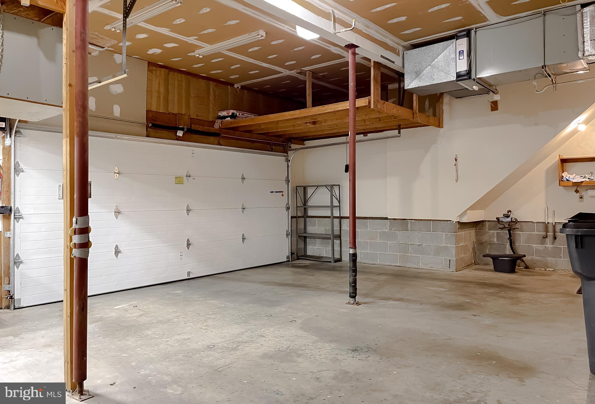 HICKORY NUT OF WILDEWOOD - Residential