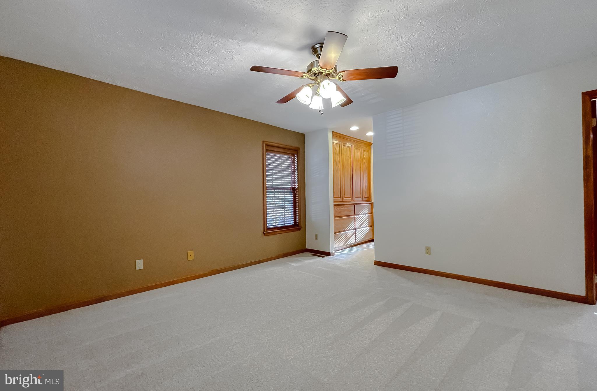 HICKORY NUT OF WILDEWOOD - Residential