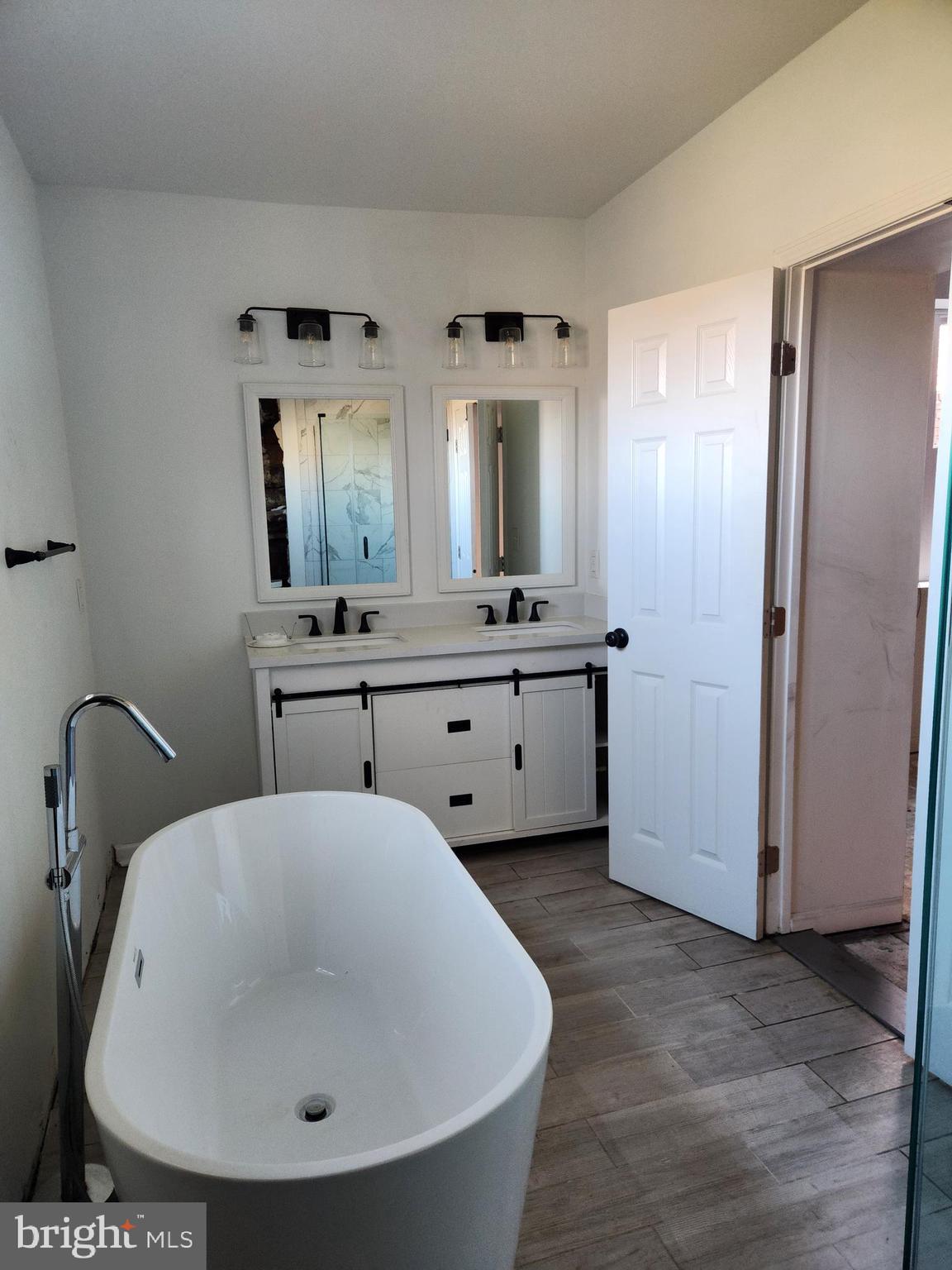 RESERVOIR HILL - Residential