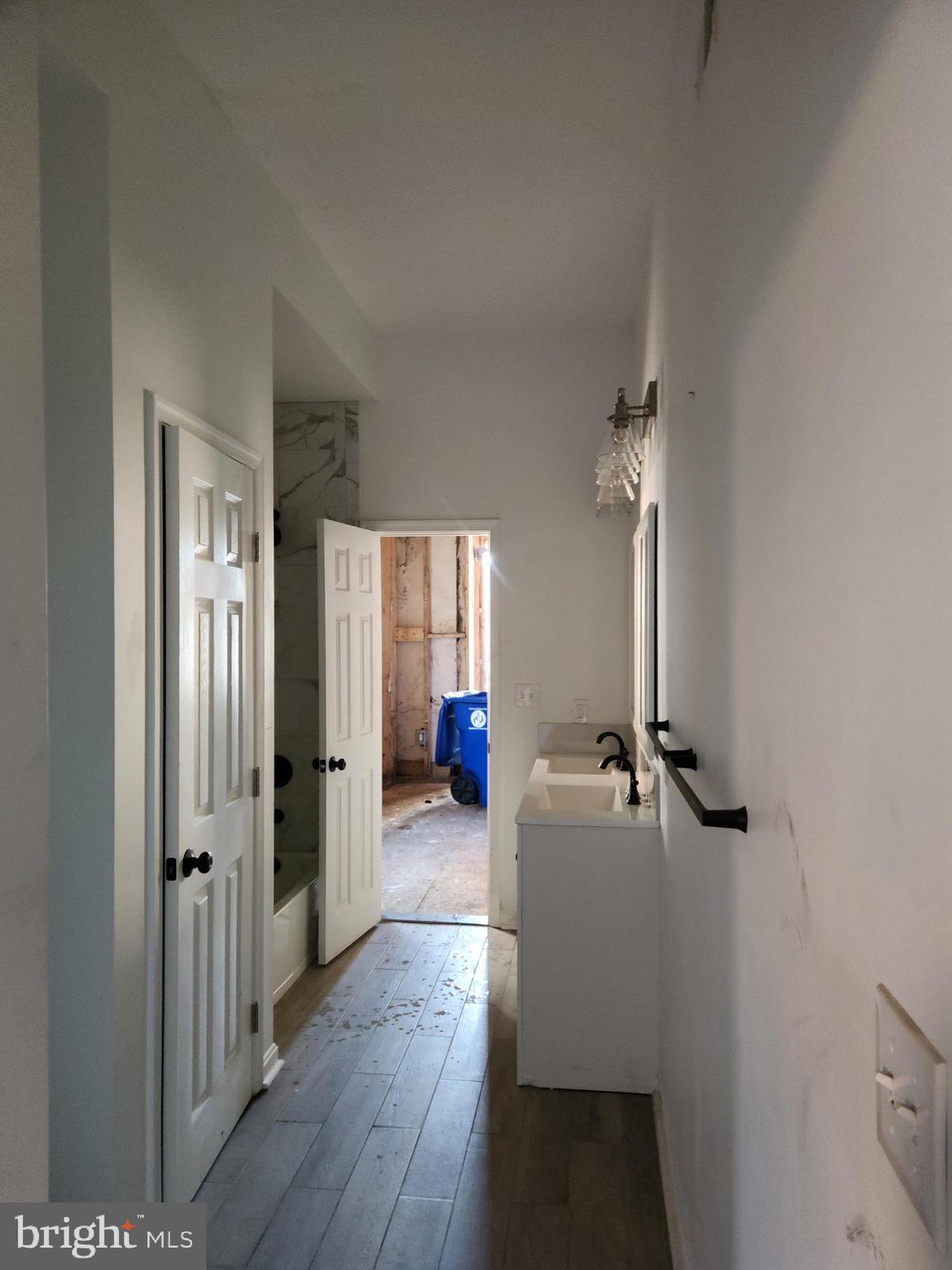 RESERVOIR HILL - Residential