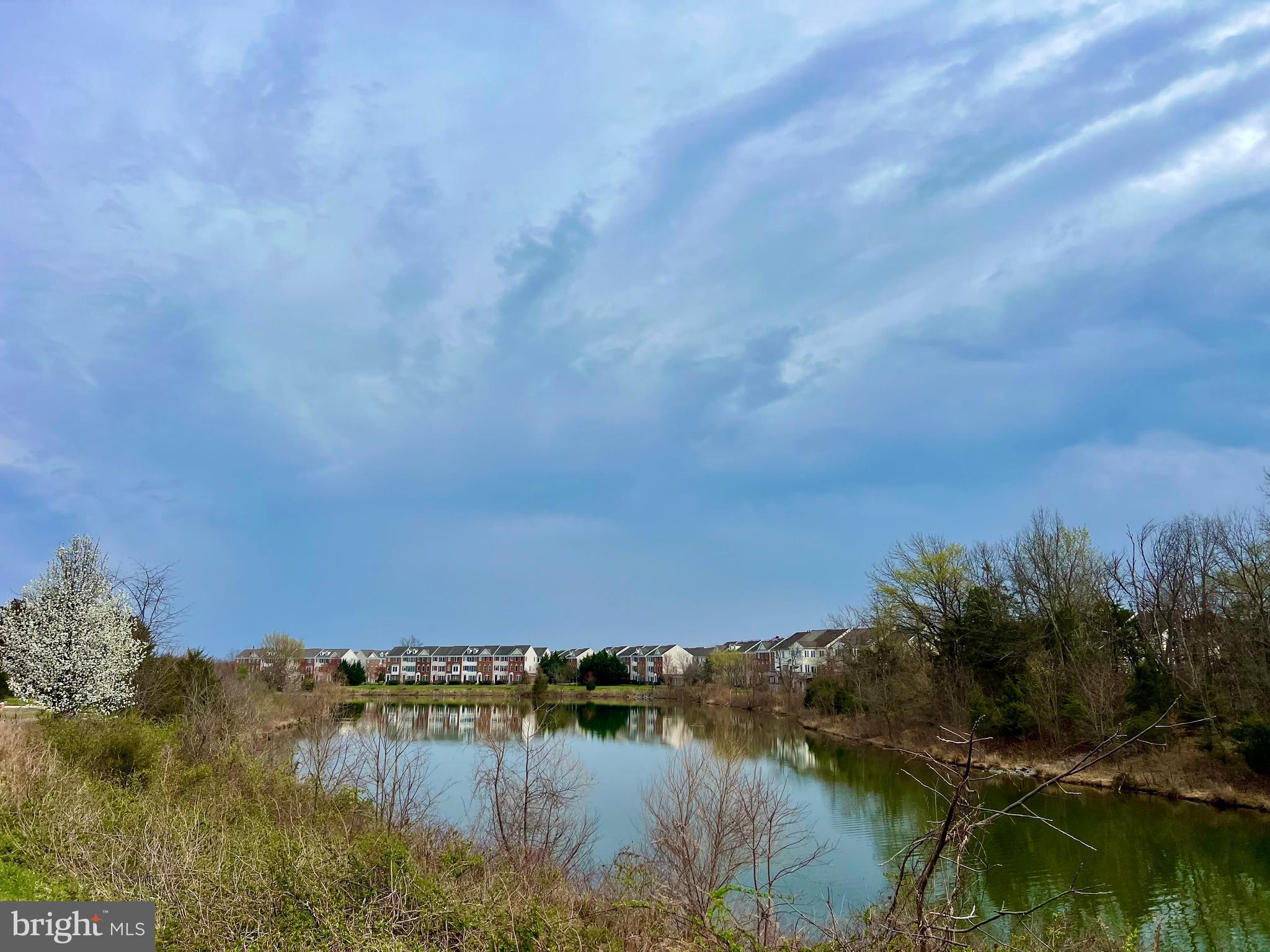 SOUTH RIDING - Residential