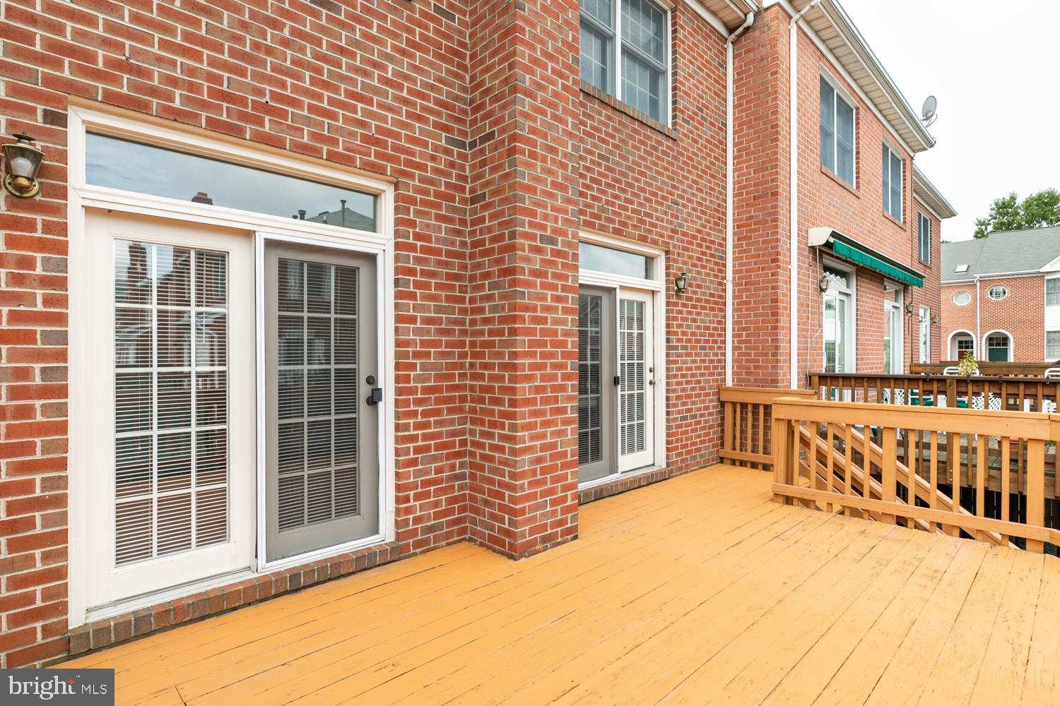 COLONIES OF MADRILLON - Residential Lease